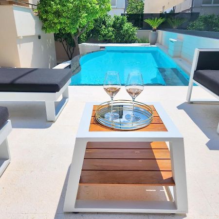 Calypso Royal Apartment Zara Esterno foto